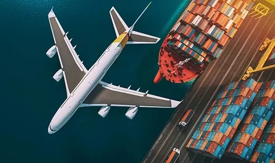 Does the international freight forwarder provide door-to-door delivery services?