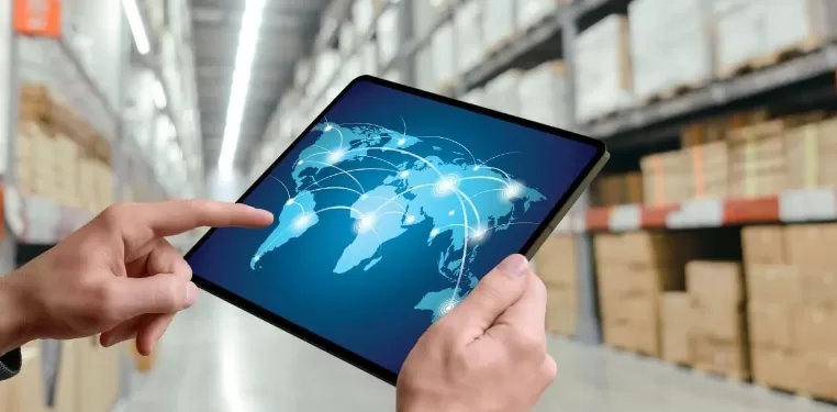 How can cross-border e-commerce companies use international logistics warehousing services